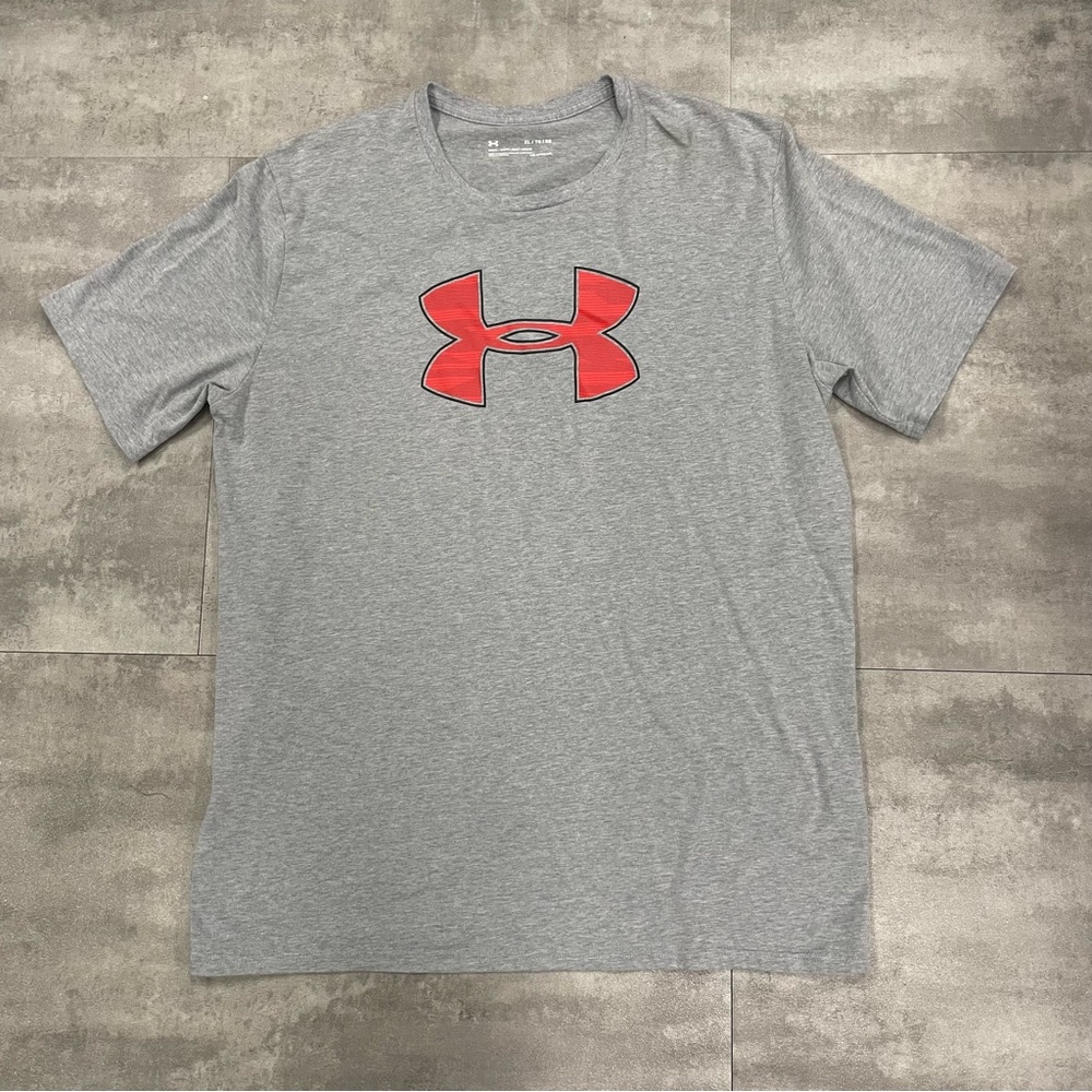 Men’s extra large XL  Under Armour, heat gear T-shirt